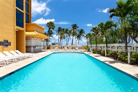 cheap hotels in deerfield beach